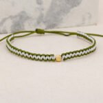 Pulsera De Oro Amarillo 18K Esfera Diamantada  Hilo Verde Y Blanco