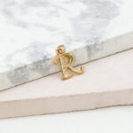 Dije De Oro 18K Letra R Con Piedras Blancas- Ancho Frontal