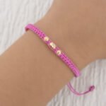 Pulsera De Oro 18K Macramé Con Cilindro Diamantado 4X6Mm Esferas Diamantadas Hilo Rosados . Largo - Imagen 2