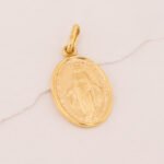 Dije De Oro 18K Virgen Milagrosa - Image 3